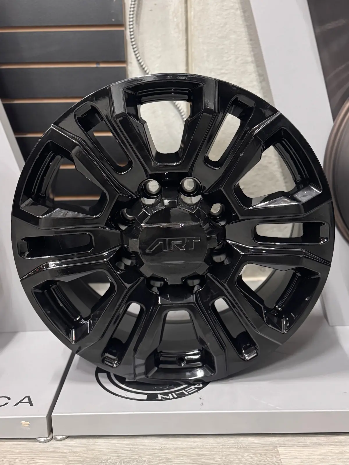 R327 Factory Super Duty F250  Gloss Black | 20X8.5 8X170 +15 (125.1Mmhub) 1
