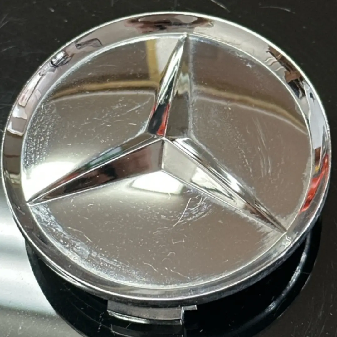 Mercedes-Benz Wheel Hub Center Cap 88835A57 1