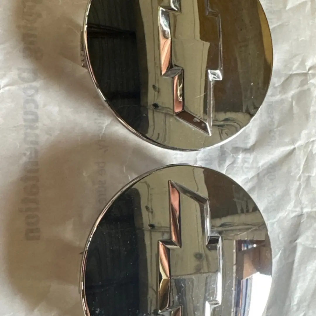 Set Of 2 Chevy Silverado Suburban Tahoe Silver Wheel Center Hub Caps Eeae608c 1