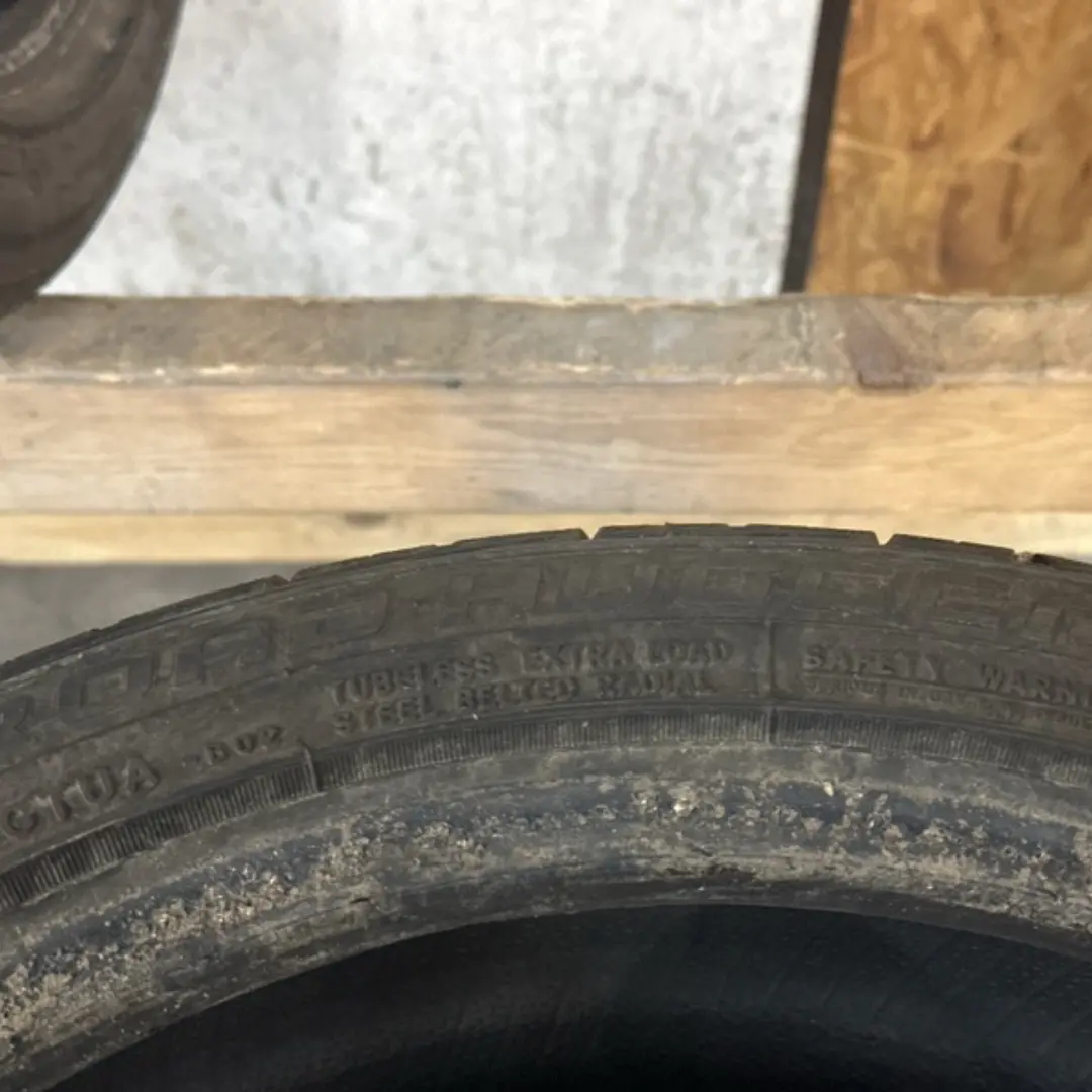 Road Hugger Gt Ultra 225/40/18 Tire 5E795b7e 1