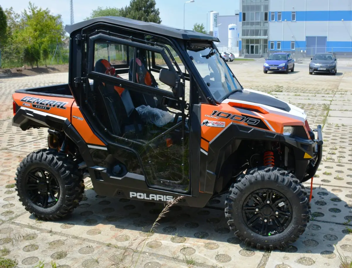 Cabine Polaris Général 1000Eps 1