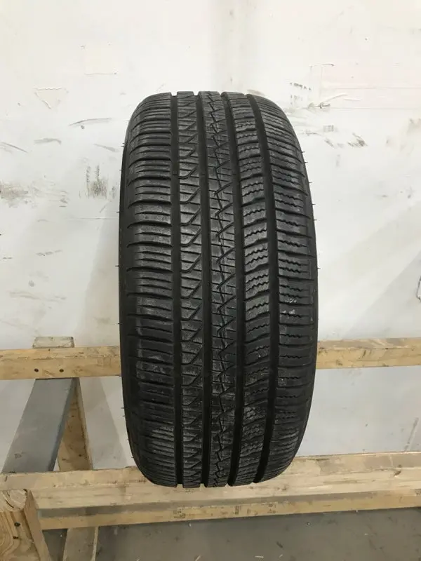 Tire Pirelli P Zero All Season Plus Size 225/40/18 1