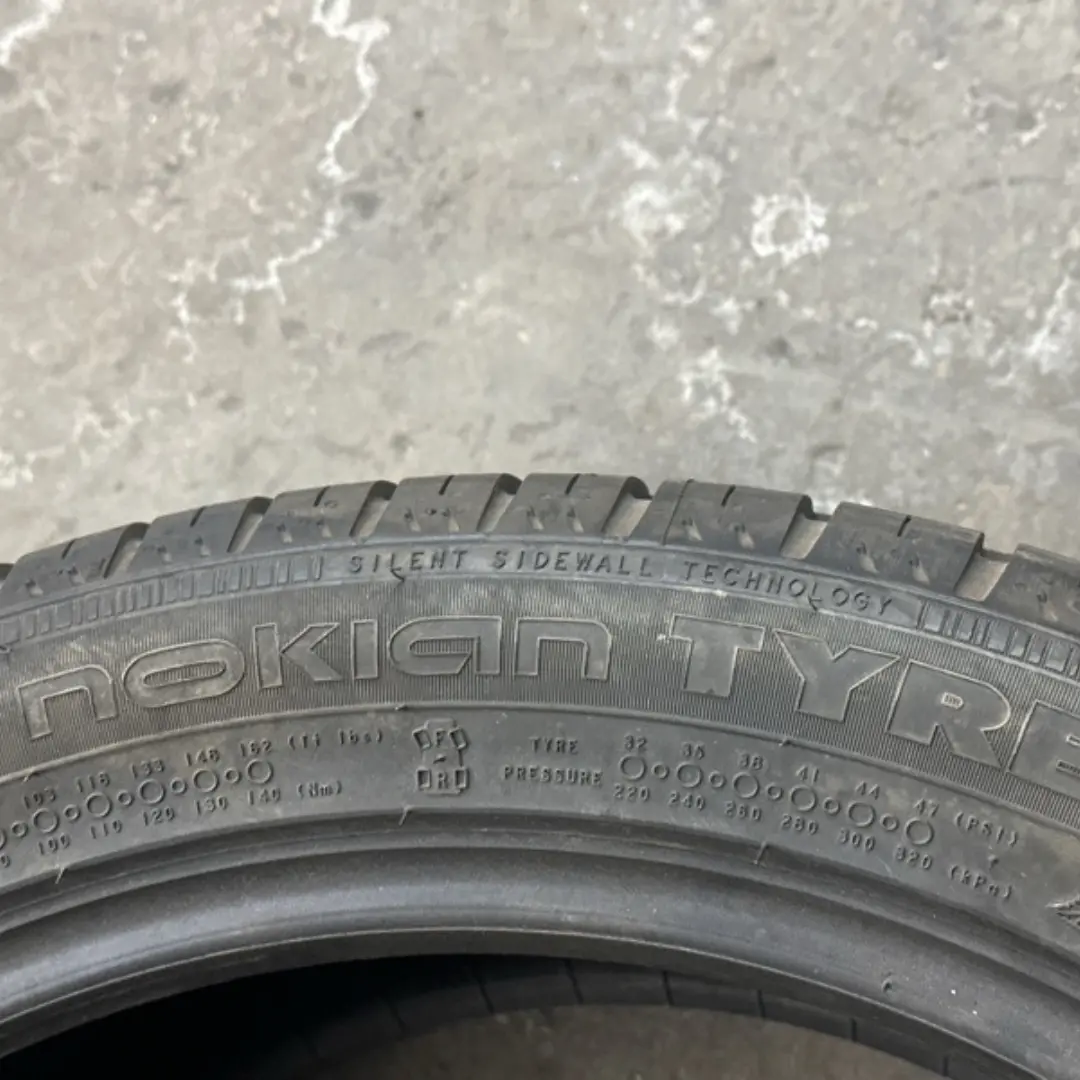 Nokian 245/45/19 Tire B01837a1 1