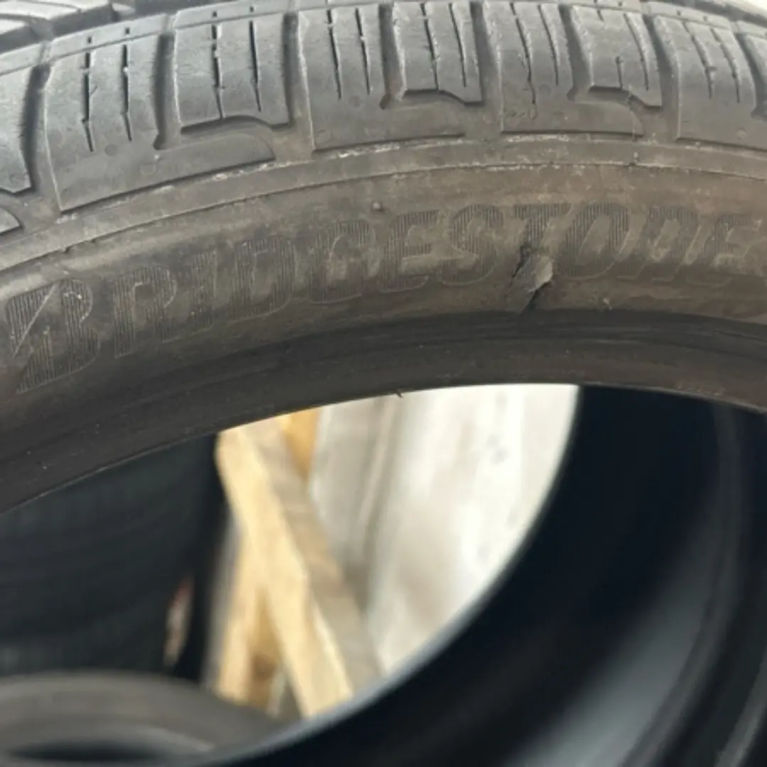 Tire Bridgestone Turanza 225/40/19 Tires 97414864 1