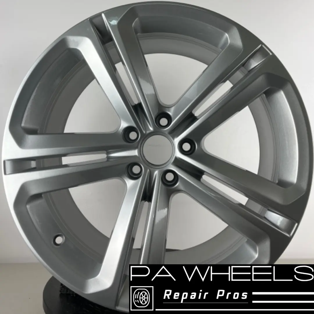 Volkswagen Tiguan 2012-2016 19" Factory Original Wheel Rim 69935 5N0601025t88z 1