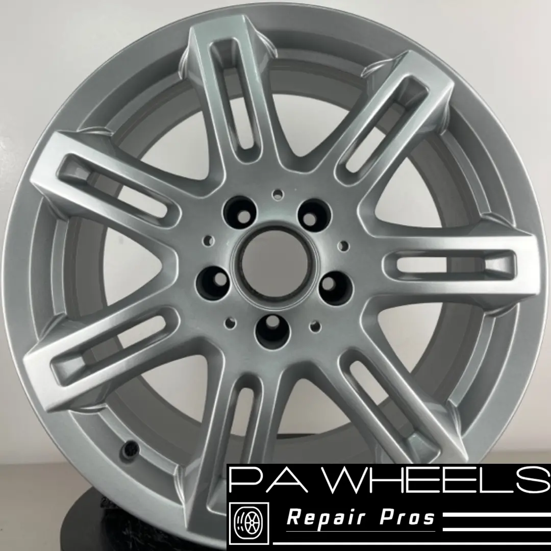 Mercedes Slk230 Slk320 2004 17" Factory Oem Rear Wheel Rim 65331 A1704012402 1