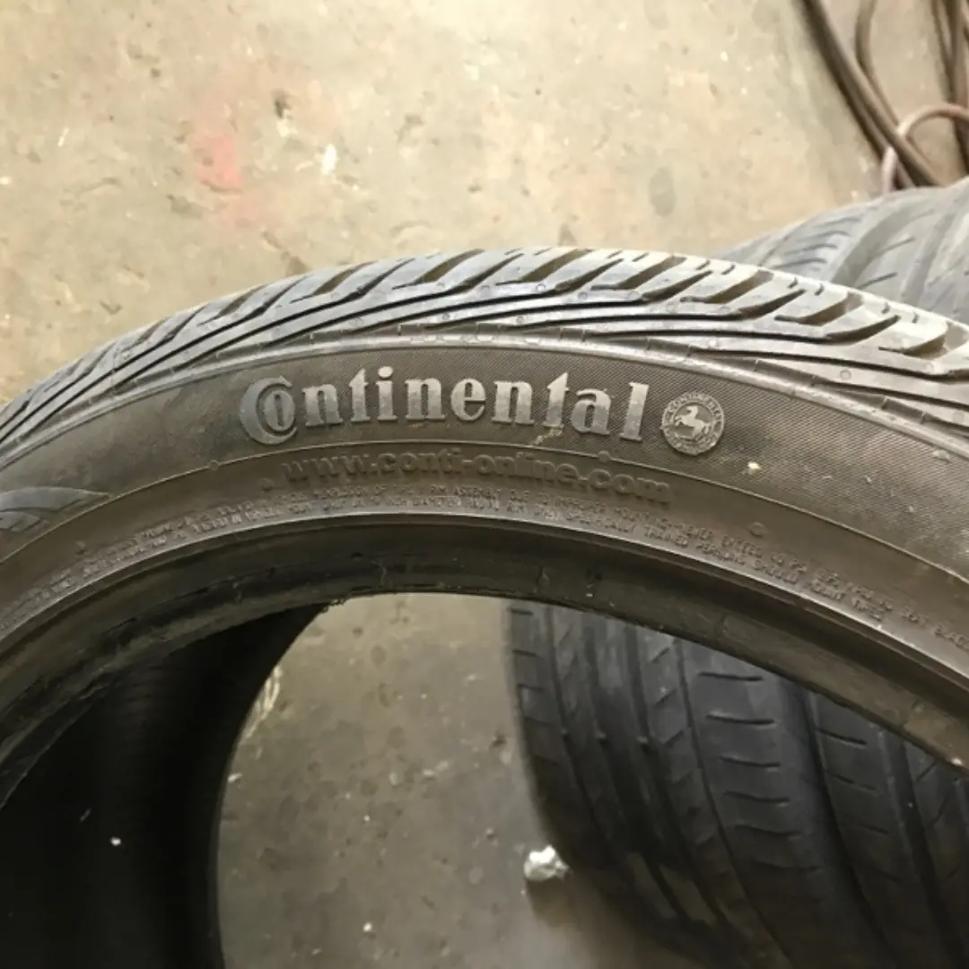 One Continental Contiprocontact 255/40/19 Tire E4454e90 1