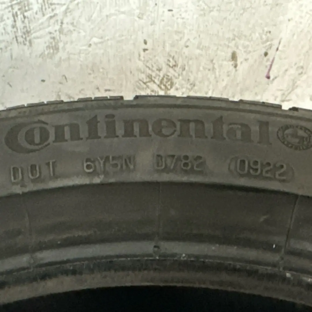 Continental Pro Contact 225/40/18 Tire 9535B48e 1