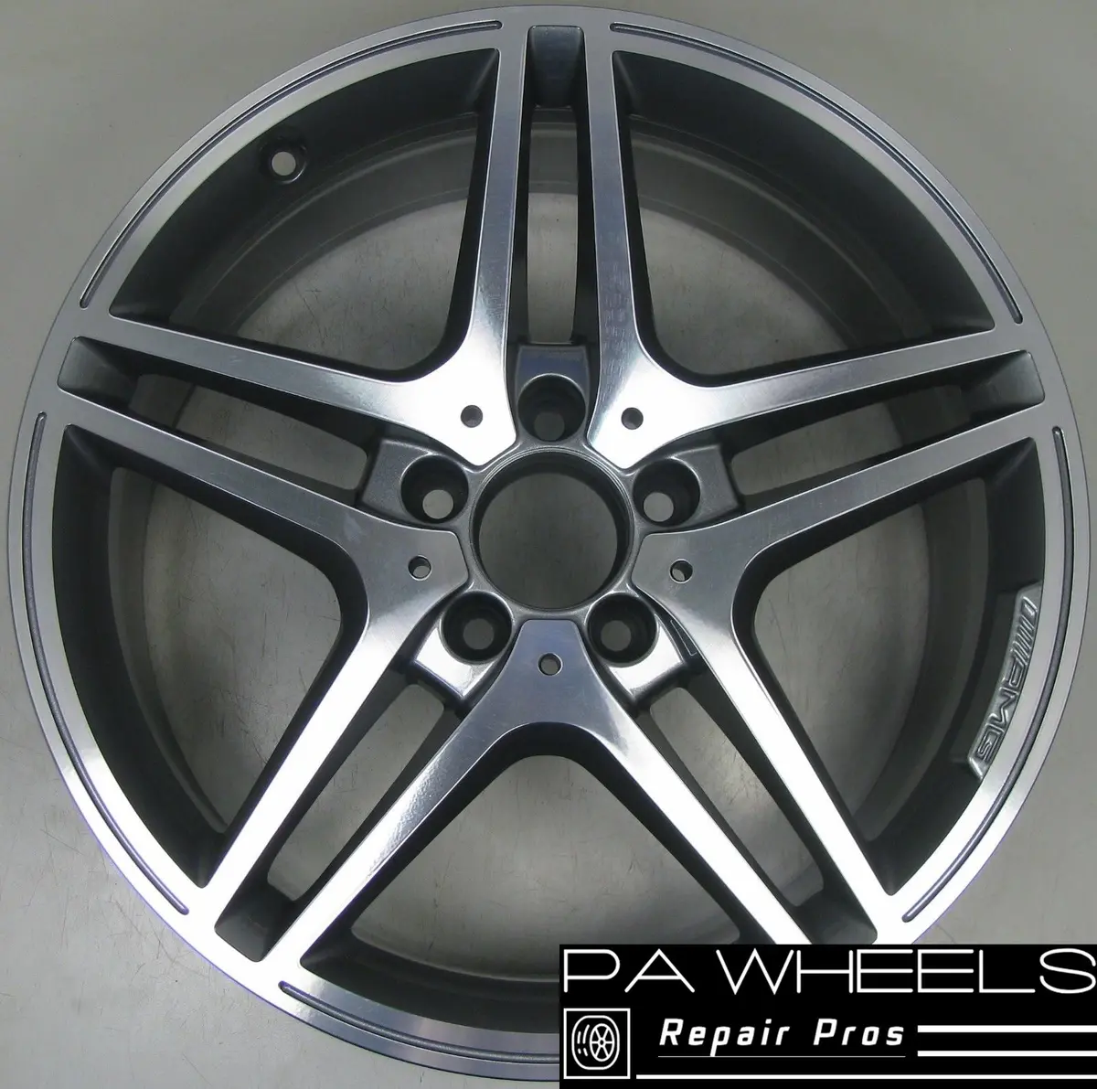 Mercedes C63 2012-2015 18" Factory Original Front Amg Wheel Rim 1