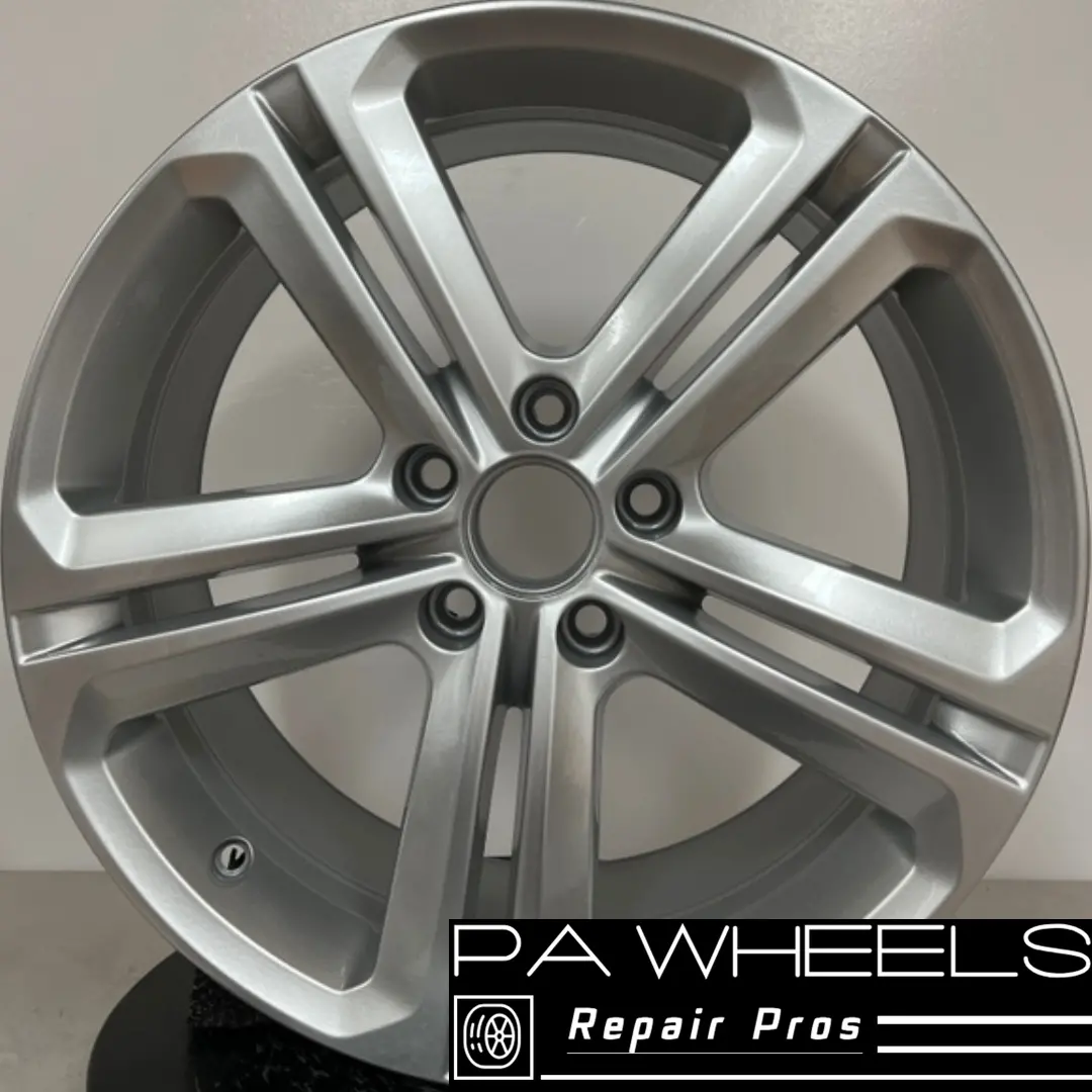 Volkswagen Jetta Jetta Gli 2015-2018 18" Factory Oem Wheel Rim 69987 5K0601025p 1