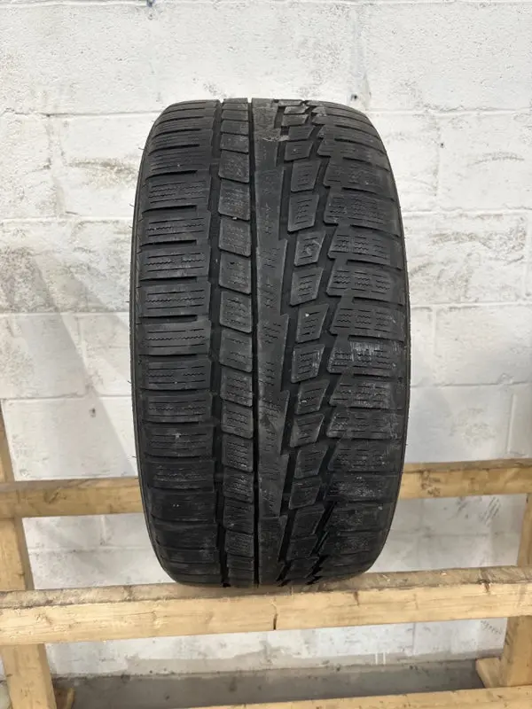 Nokian Wr G2 Size 255/35/20 1