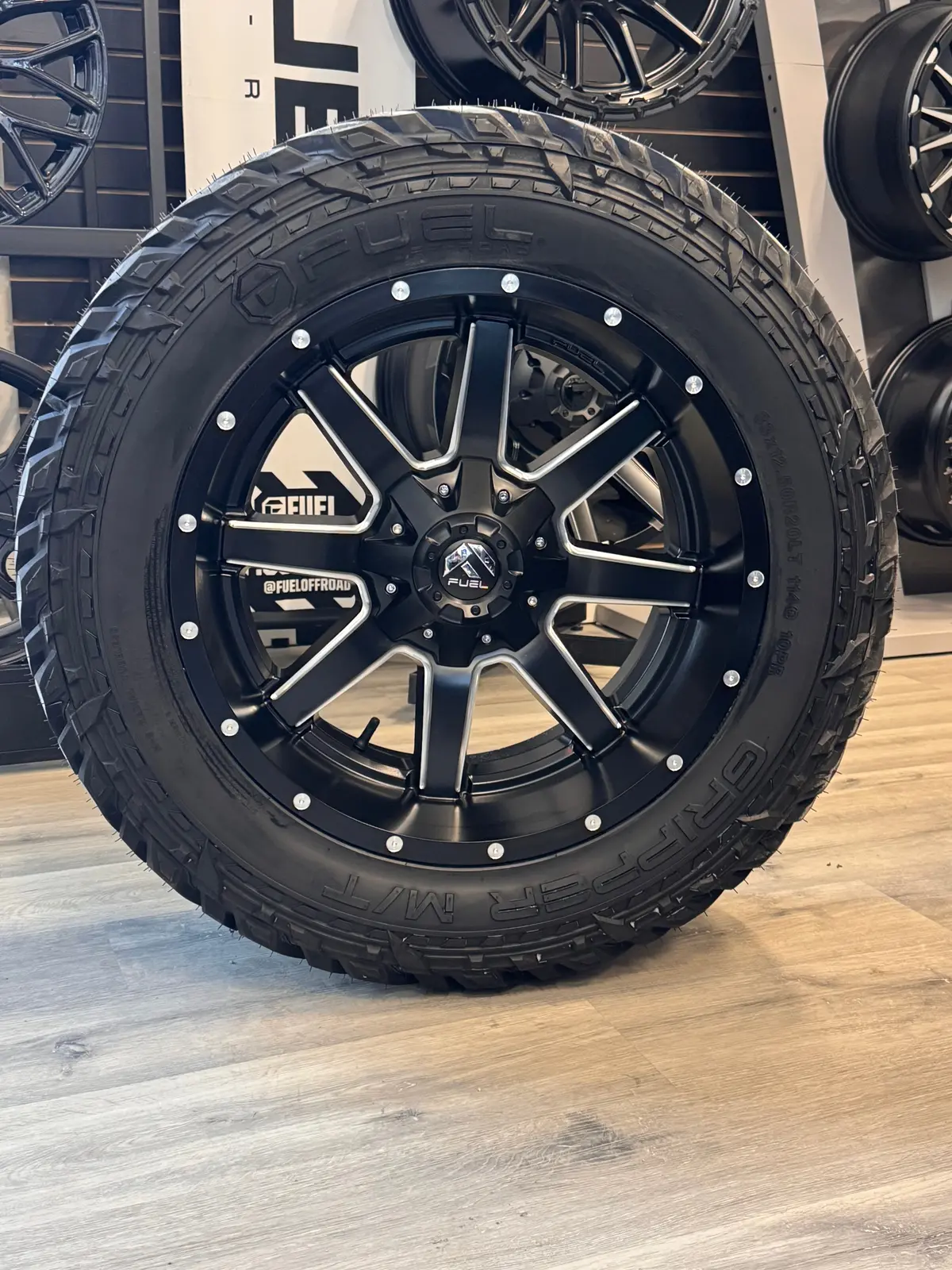 ( Set Of Four ) Fuel Maverick 20X10 -18 6X135/6X139.7 106.1 Matte Blk Mill | 33X12.50R20 Fuel Gripper Mt 1