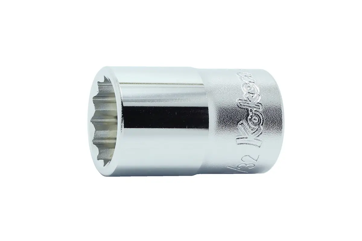 1/2 Sq. Dr. Socket  7/16 12 Point Length 37Mm 1