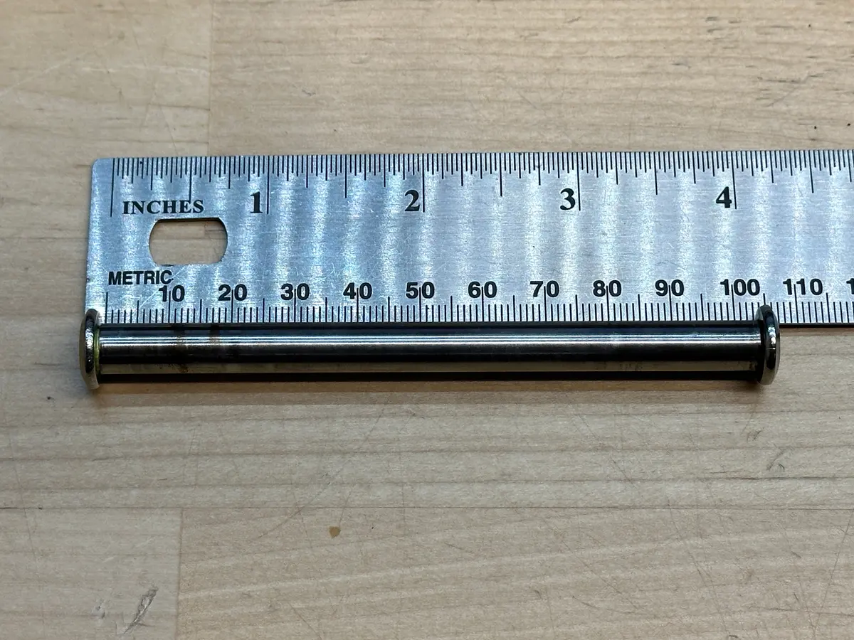 Explore Upper Rear Suspension Shaft 103*8Mm 1