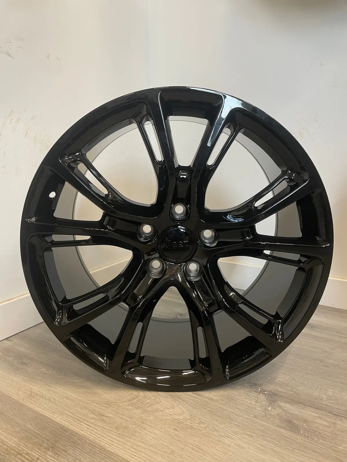 R148b Jeep Srt Reps Gloss Black 20X10 +50 5X127mm 71.5Mm 1