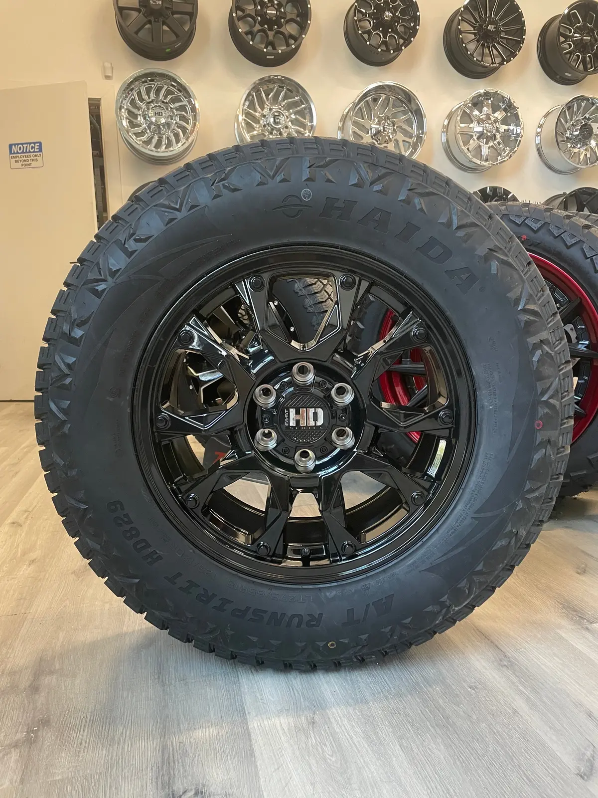 (Set Of Four) Fast Hd Tactical 18X8 6X135 +40 Gloss Blk | Lt275/65R18 Haida 829 3Pms ( F150, Expedition ) 1
