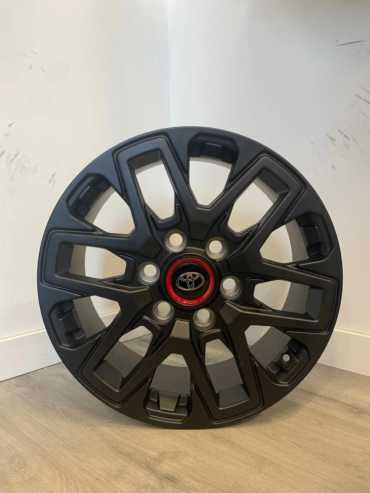 R262 Toyota Tundra Trd Oem Reps Satin Black 18X7.5 +60 6X139.7Mm 95.1Mm 1