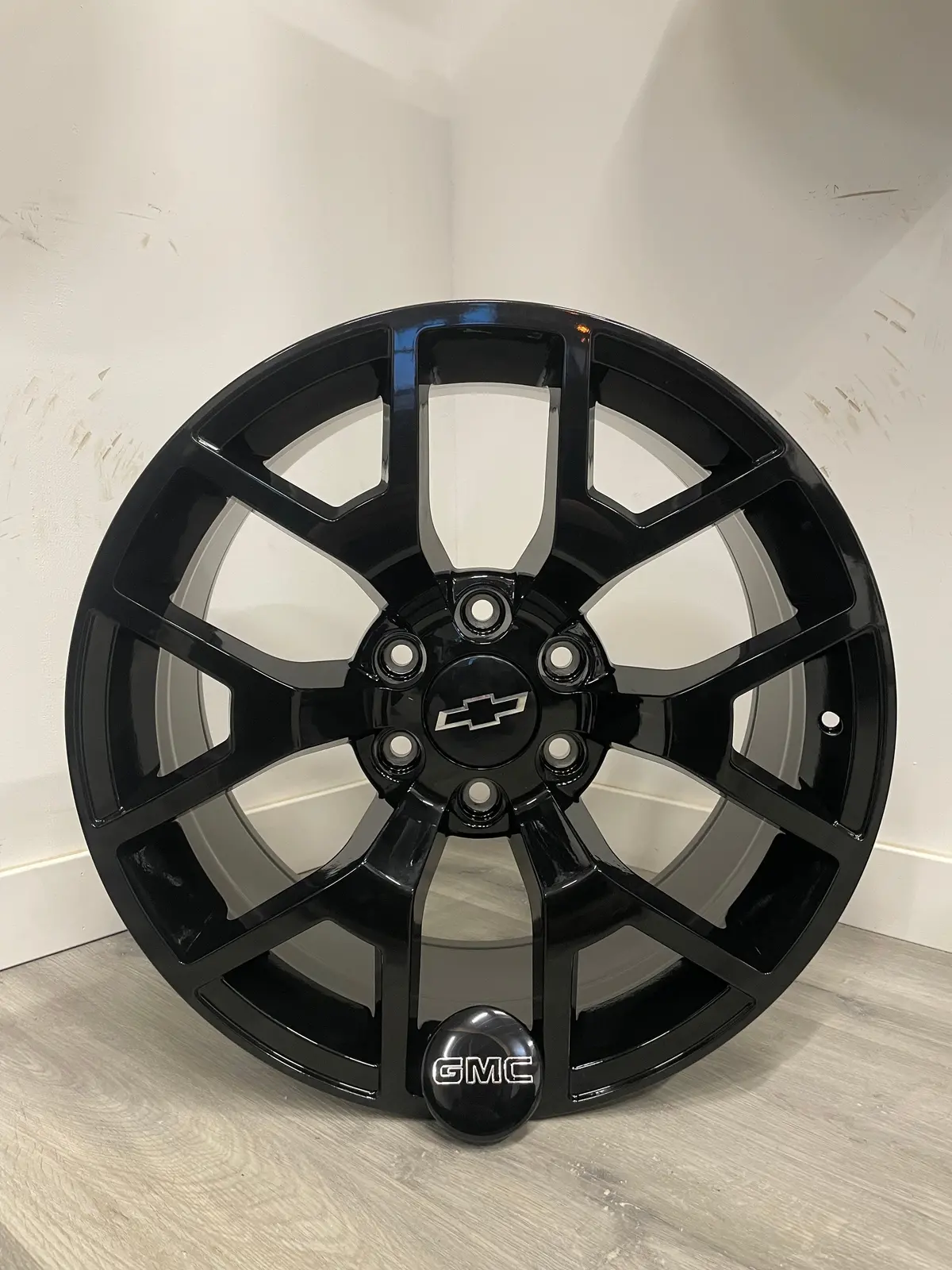 Oem Gmc/Chevy R162 20X9.0 6X139.7Mm +27 78.1Mm Blk ( Wont Fit 2019 + Gm ) 1