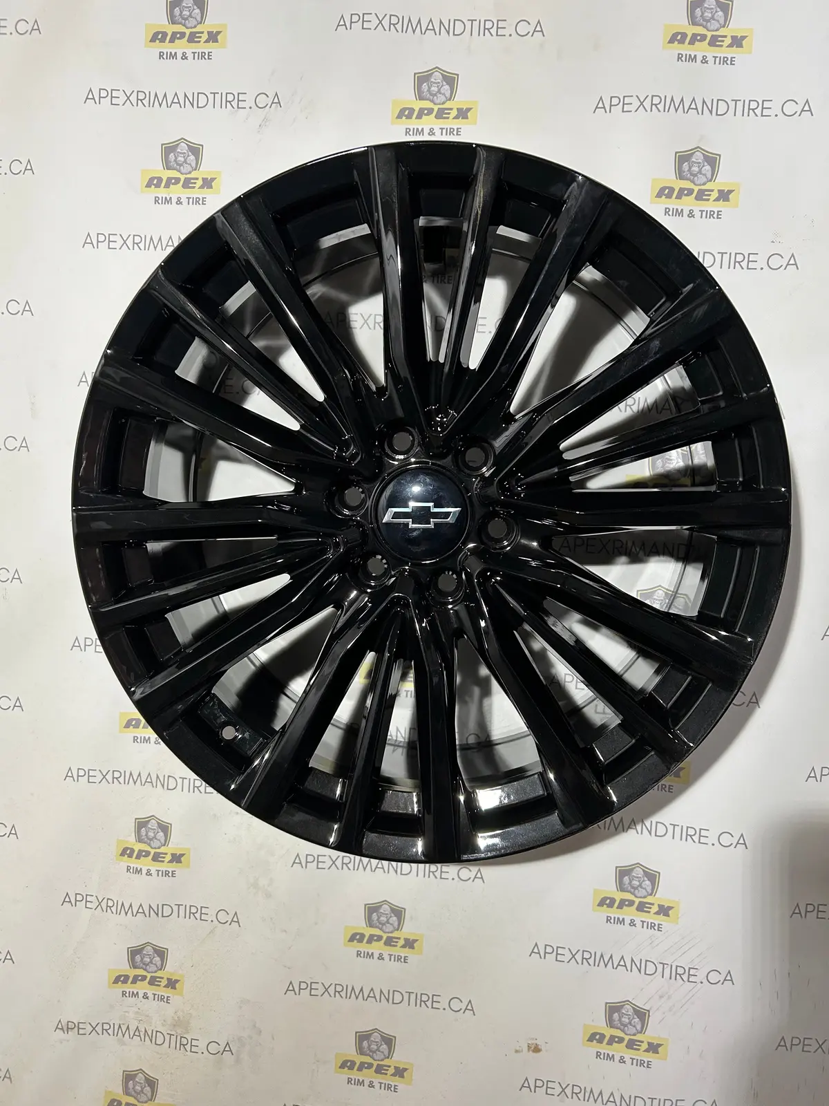 R330 Gm/Chevy Oem Reps Gloss Blk | 22X9 +31 6X139.7Mm 1