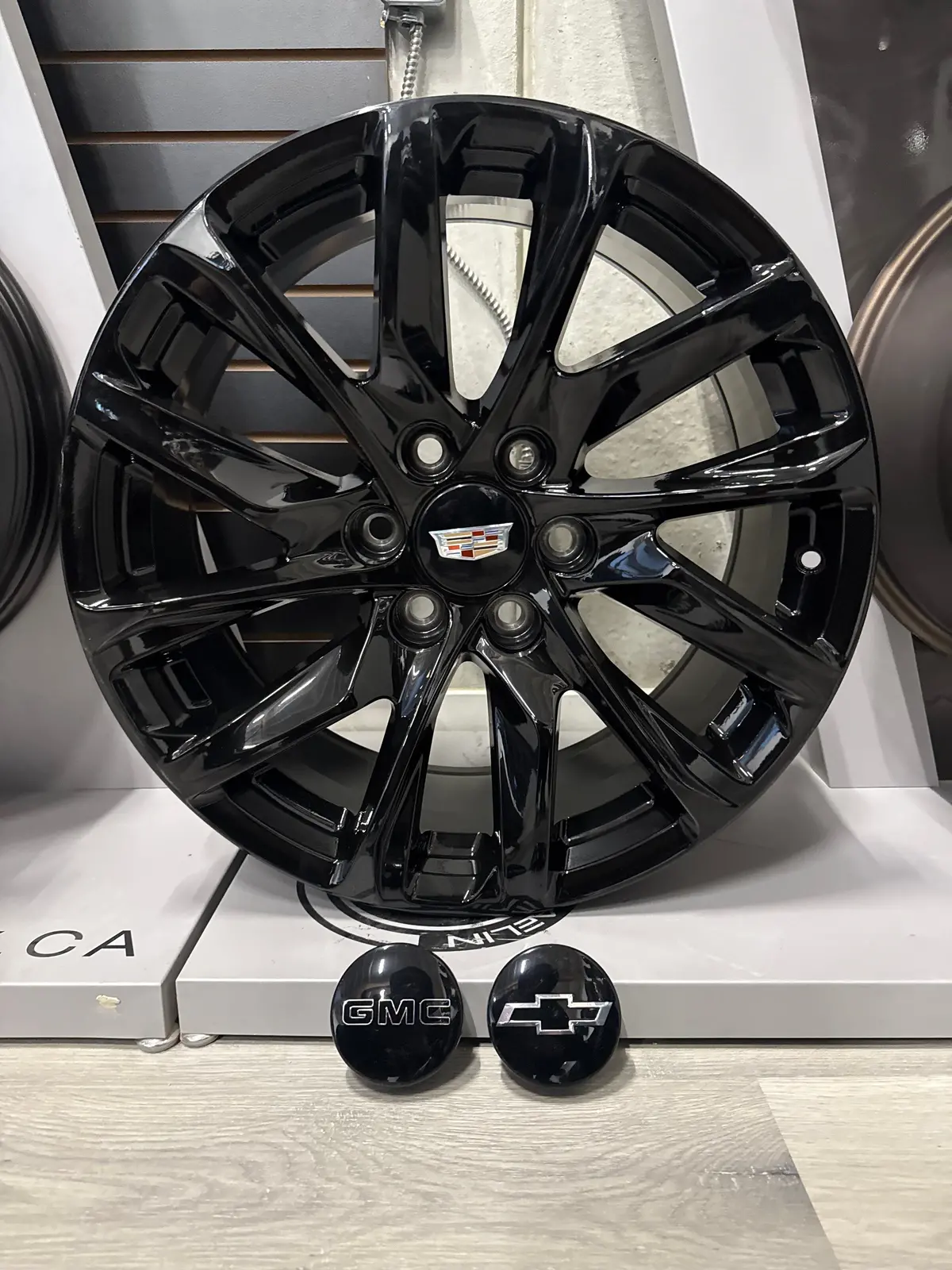 Oem Chevy/Gmc/Cadillac 303 Gloss Black Reps | 20X9 6X139.7 +28 77.8Mm 1