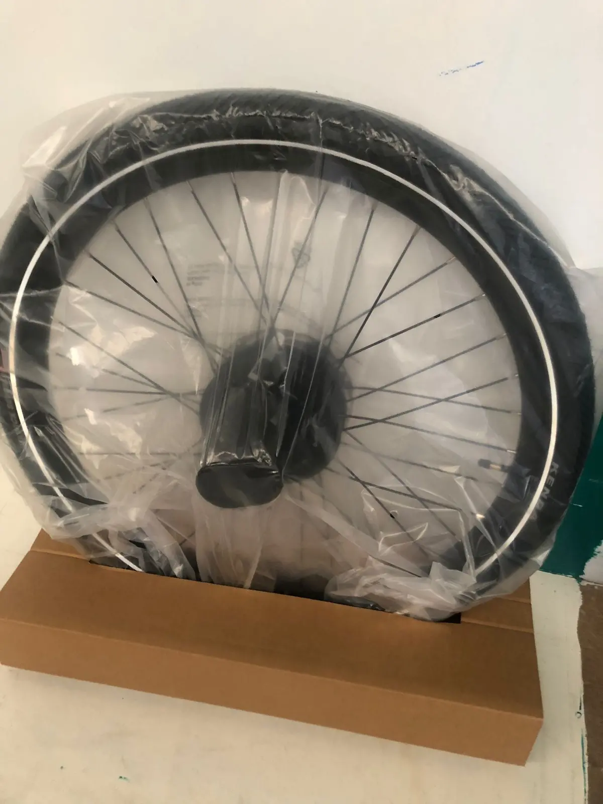 Aventon Soltera Hub Motor 1