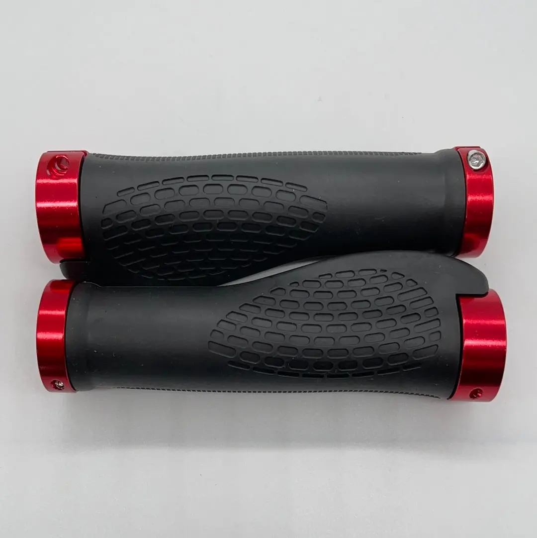 Wolf Handlebar Grip (Pair) 1