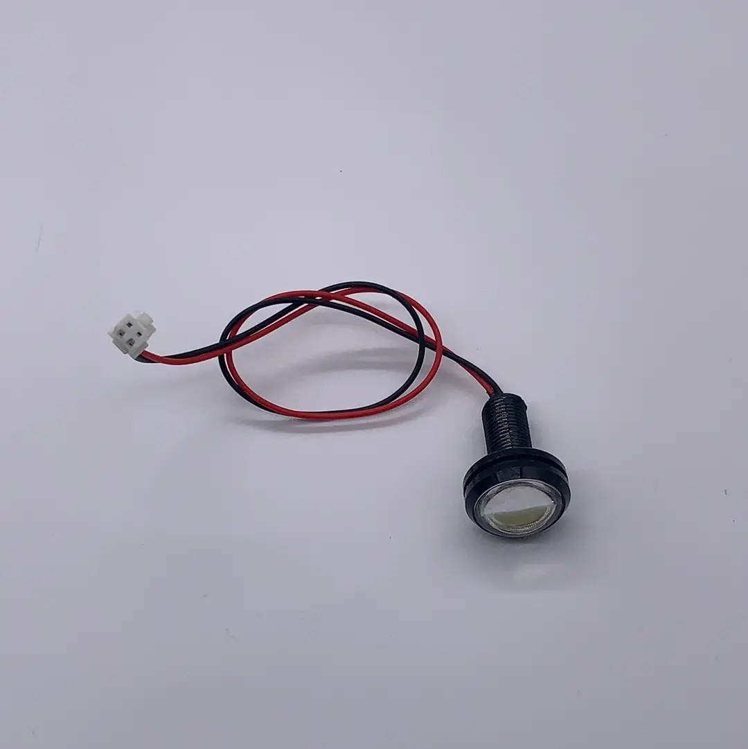 Mantis 8 Button Led Light Front 12V White 1