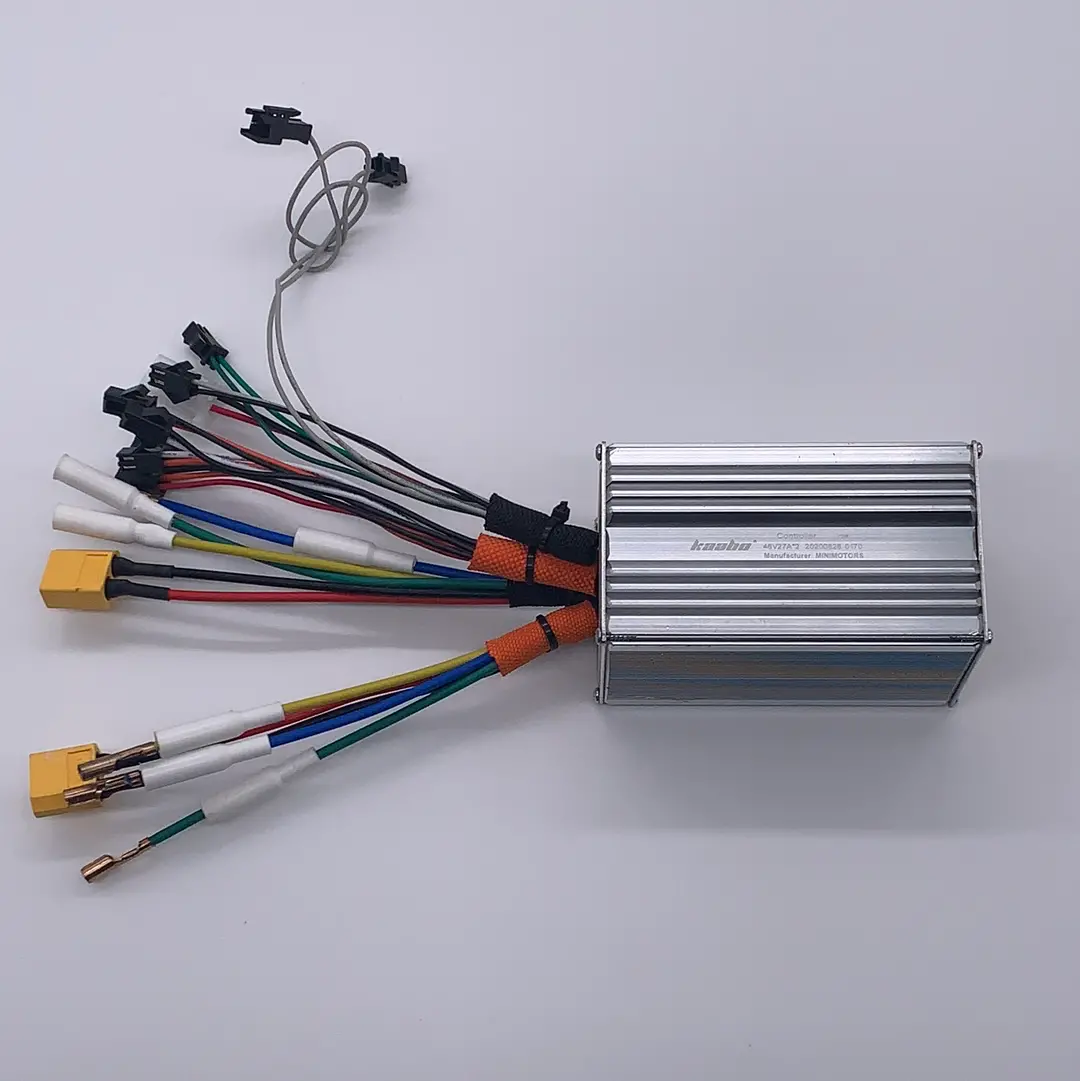 Mantis 8 48V 27A Minimotor Controler (Dual) 1