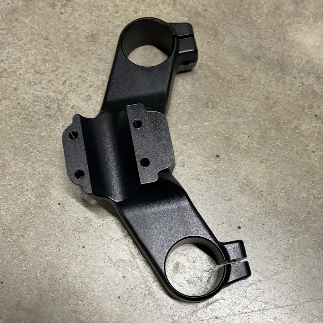 Wolf Front Shock Retainer- Handlebar Clamp 1