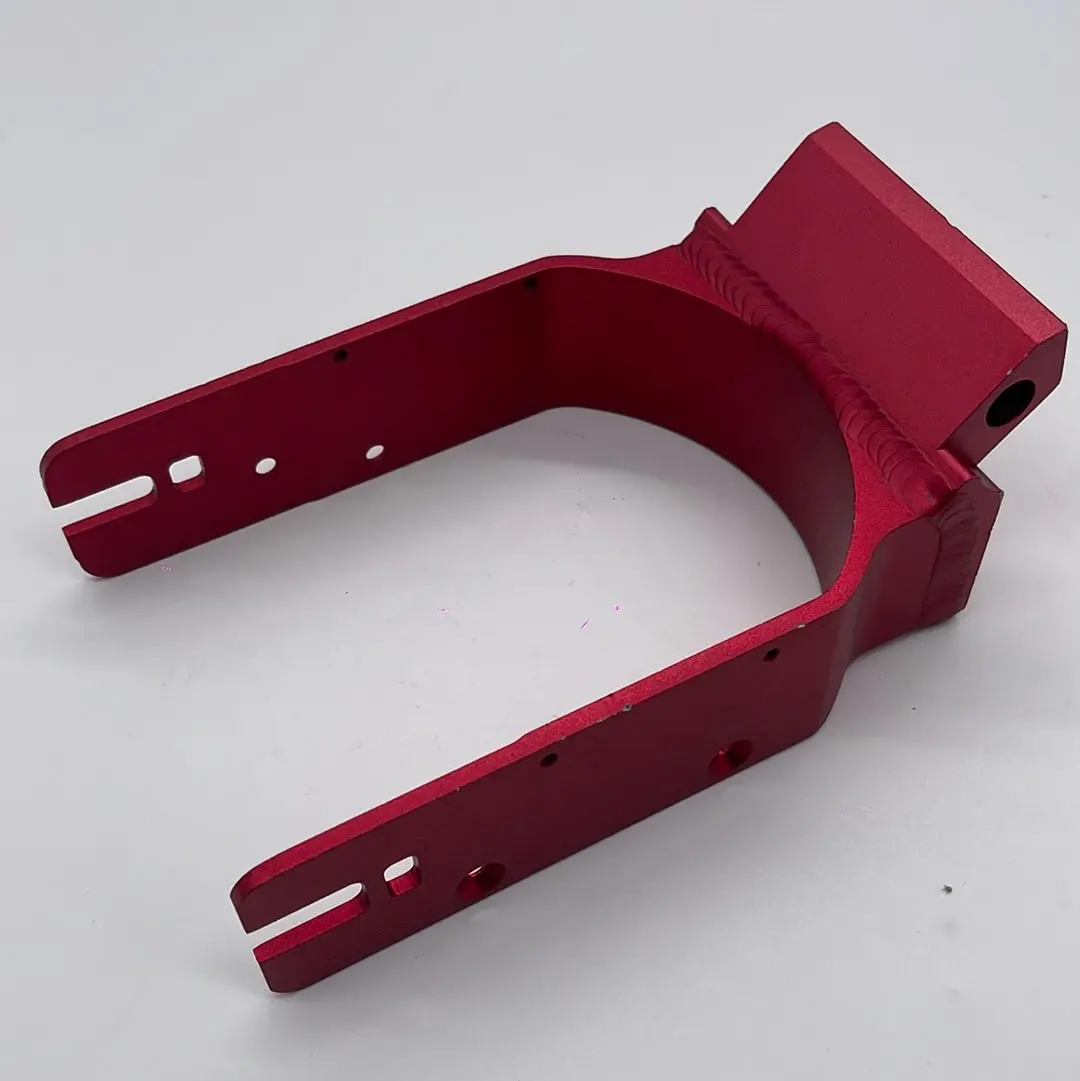 Quick4 Rear Fork 1