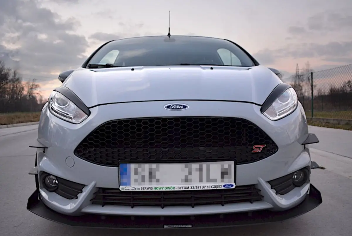 Maxton V1 Headlight Eyebrows 2014-2019 Fiesta St 1